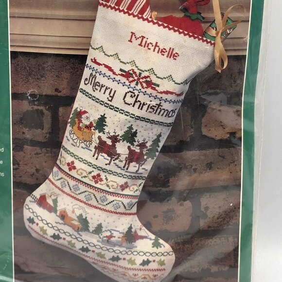 BUCILLA Christmas Heirloom STOCKING #32460 CROSS STITCH MERRY CHRISTMAS 16" PICS - Picture 2 of 7